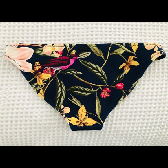 TRIANGL bikini bottom small - Picture 2 of 4